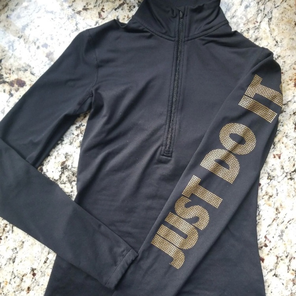 Nike pro hyper warm quarter zip